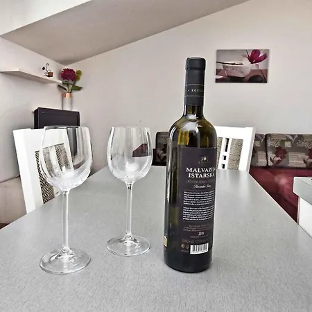 In - Istrien 49855 Apartment Porec