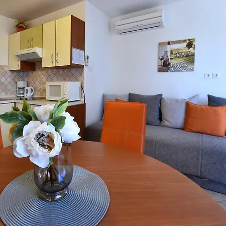 In - Istrien 49855 Apartment Porec